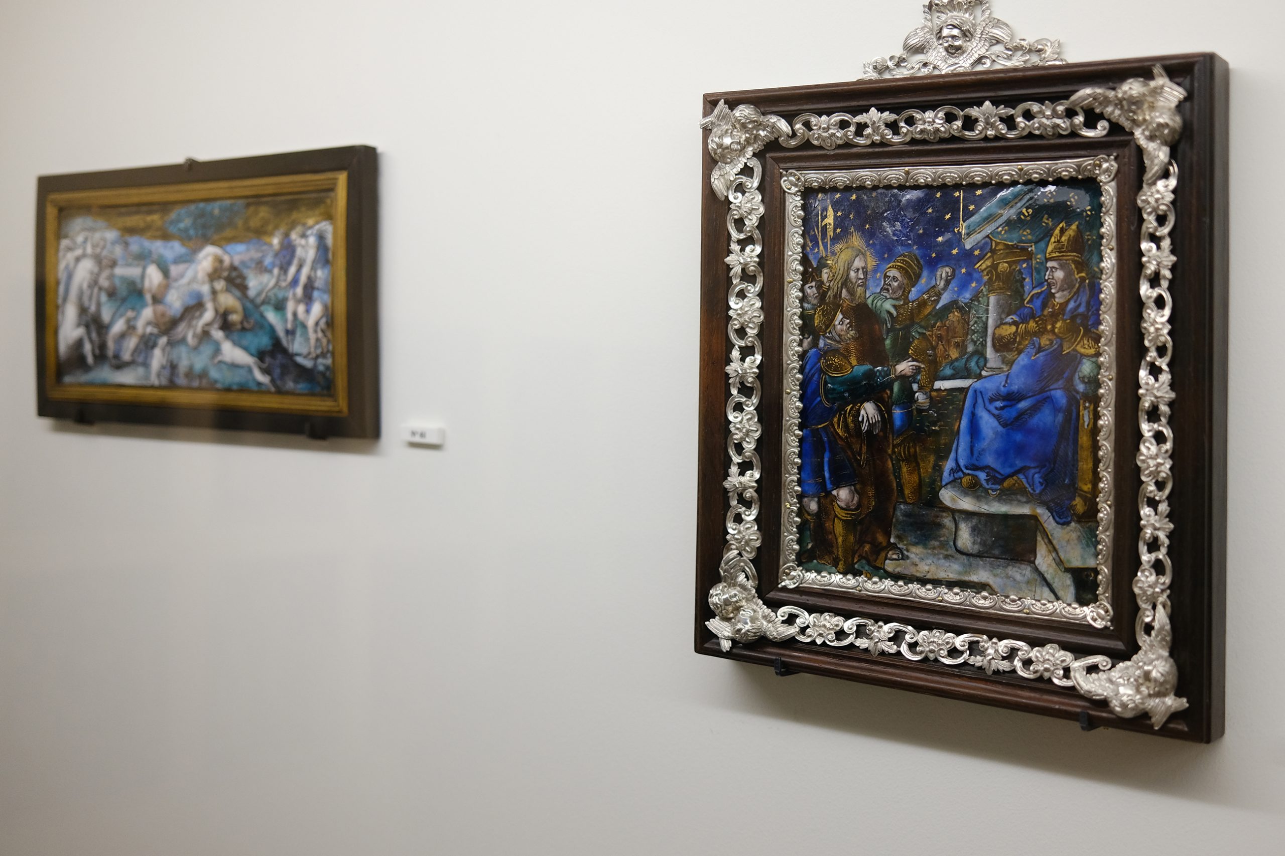 Azul e Ouro – Esmaltes em Portugal da Época Medieval à Época Moderna